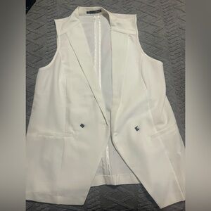 Maurices Ivory Sleeveless Vest